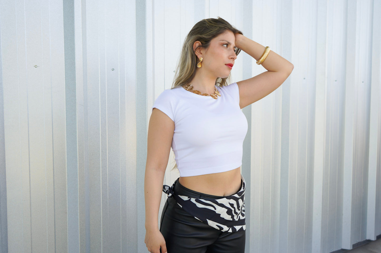 Aros Escultura Dorada