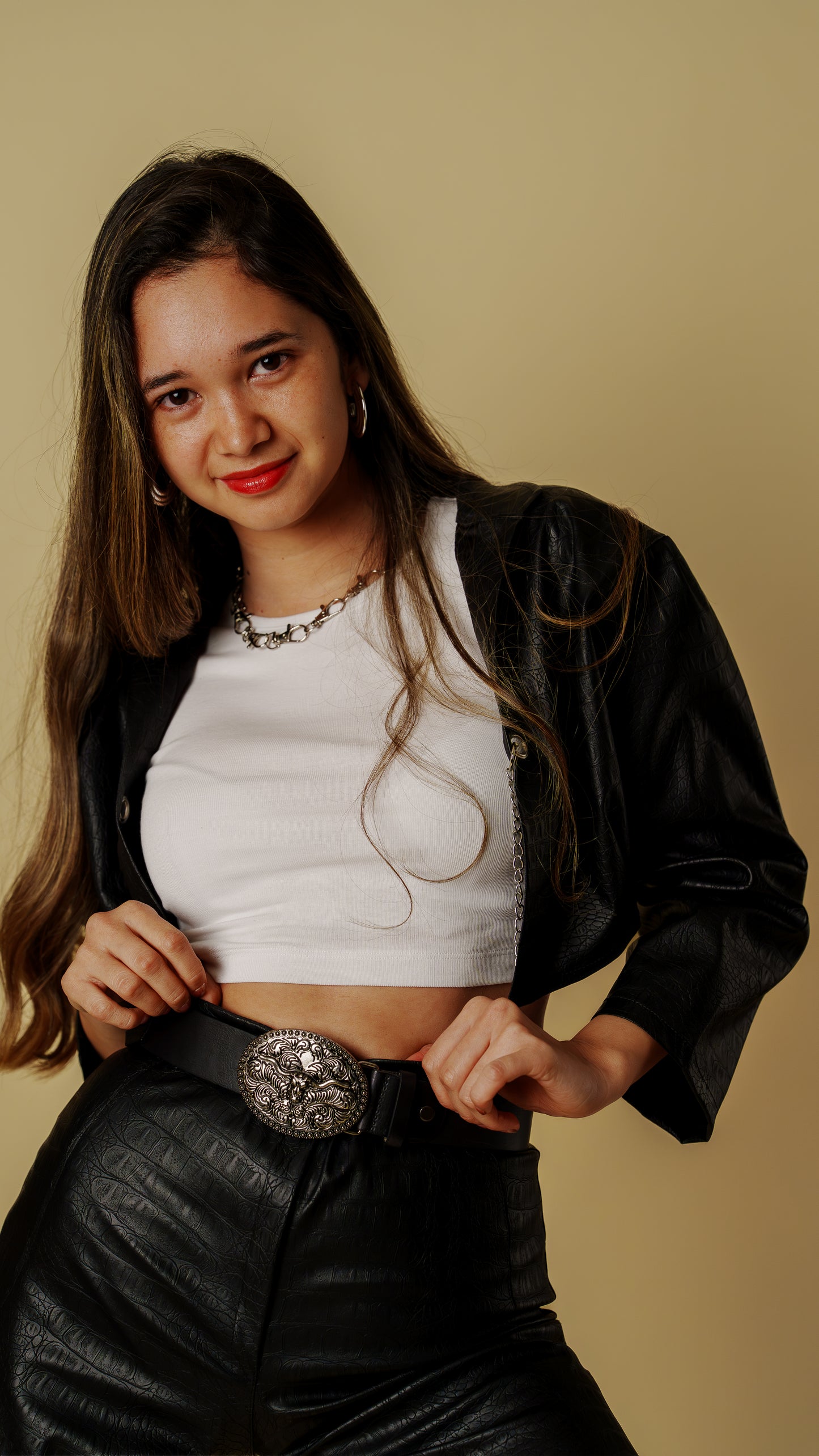 Short “Hagalaz" negro