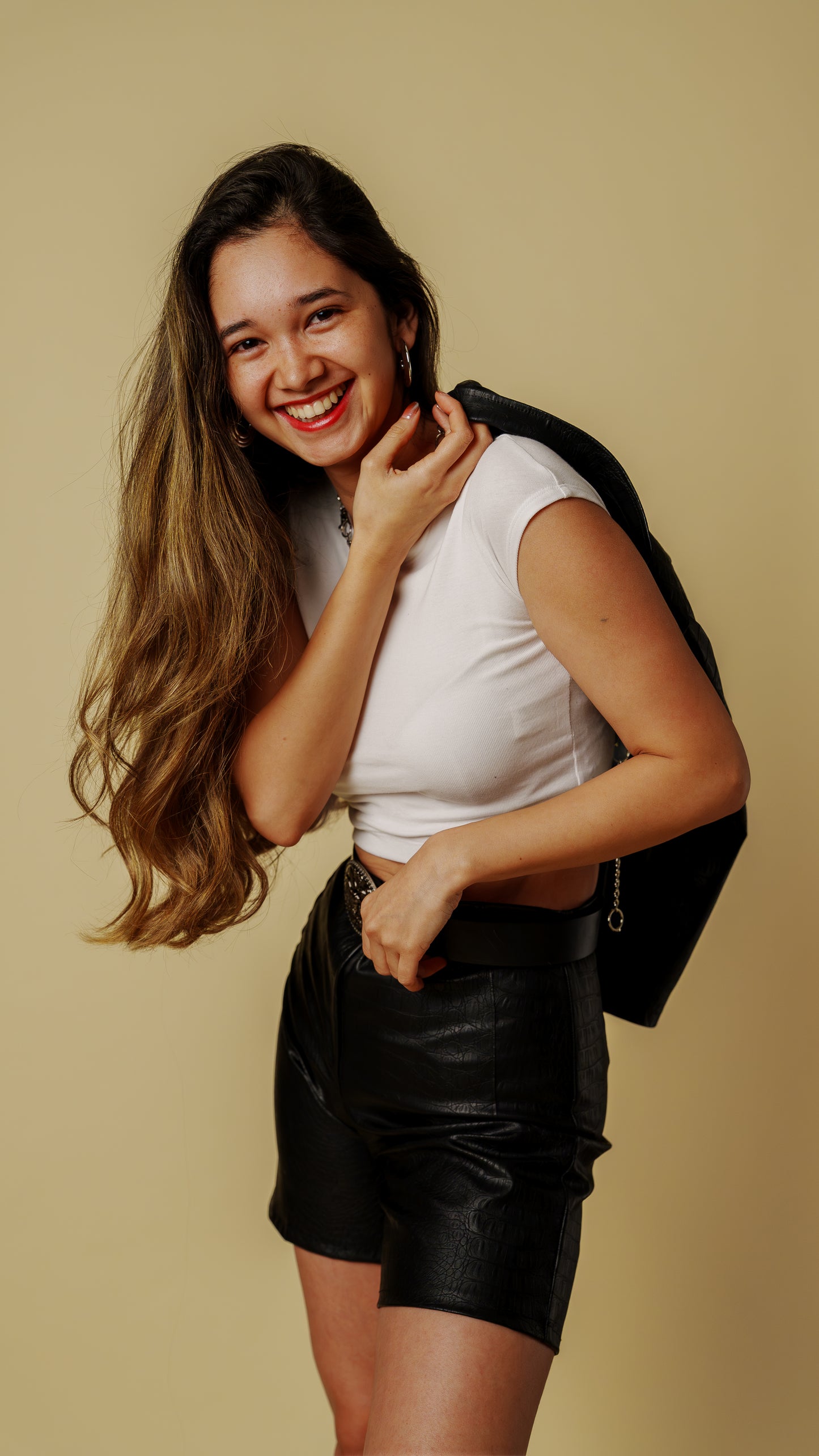 Short “Hagalaz" negro